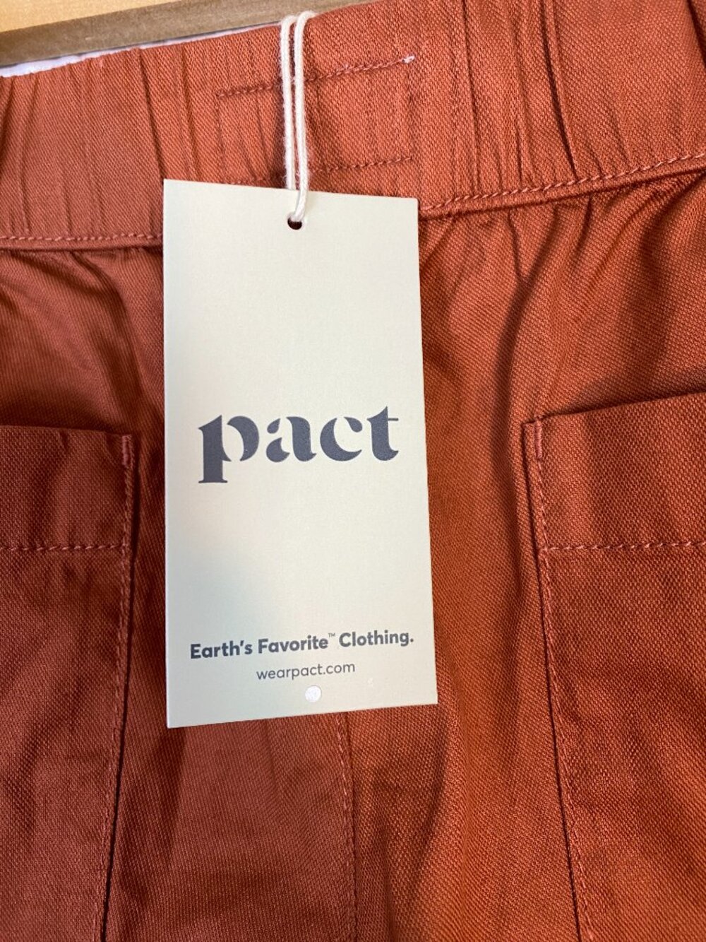 NWT Pact Classic Woven Roll Up Pants Baked Clay Organic Cotton Size L - Picture 3 of 7